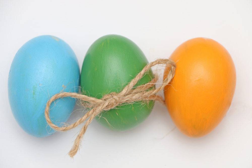 Uova sode decorate per Pasqua, coloriamo la tavola!