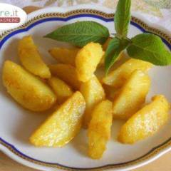 Patate rosse cotte in forno e aromatizzate alla Curcuma