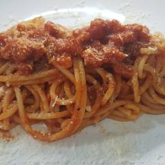 PASTA CON POMODORO E PANCETTA