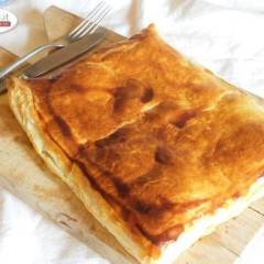 Sfogliata con gouda e olive