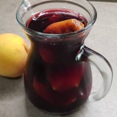 PESCHE AL VINO