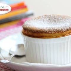 Soufflè con Rabarbaro e Fragole