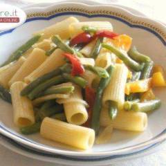 Rigatoni in agrodolce con Fagiolini, Cipolla e Peperoni