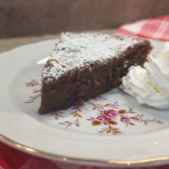 TORTA AL CIOCCOLATO DELLE UOVA PASQUA 