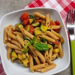 PENNE ZUCCHINE E POMODORINI
