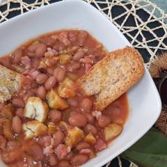 ZUPPA DI CASTAGNE E FAGIOLI