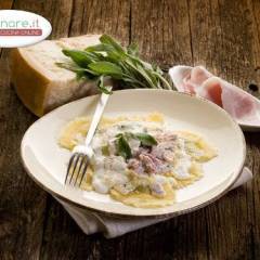 Ravioli con Prosciutto e Mozzarella
