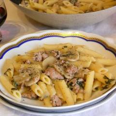 Pasta salsiccia e funghi, un primo da sogno!