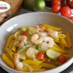 Penne allo Zafferano con Zucchine e Gamberetti al Pigato