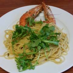 Spaghettini con Gamberoni e Rucola