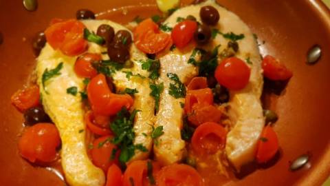 Salmone in padella con pomodorini | cucinare.it