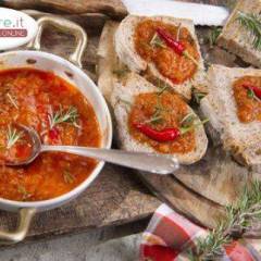 Bruschetta Spicy (con salsa piccante)