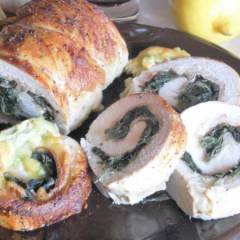 Rotolo di tacchino farcito con erbette e mortadella