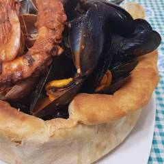 Cestino Di Pizza Ai Frutti Di Mare