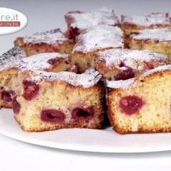 Torta con Amarena e Cocco, dolce tutto da gustare