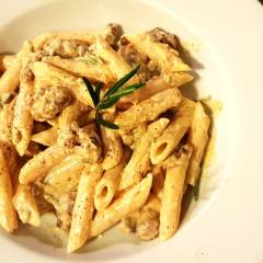 Pasta Con Salsiccia E Formaggio