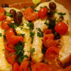 Salmone in padella con pomodorini