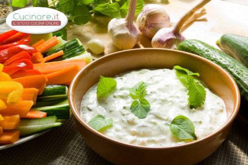 Crema di Aglio con Cruditè di Verdure
