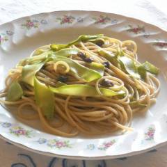 Spaghetti integrali con Alici, Zucchine e Capperi