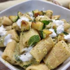 Pasta Con Crema di Zucchine, Stracciatella e Menta