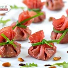 Fagottini di Prosciutto crudo con Ricotta ed Erba Cipollina