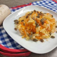 INSALATA DI DAIKON E CAROTE
