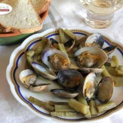 Antipasto di Vongole Veraci con Carciofi