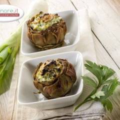 Carciofi ripieni con formaggi, olive e capperi
