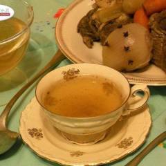 Brodo di carne aromatico