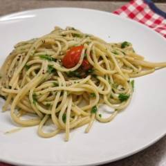 SPAGHETTI A VONGOLE FUJUTE