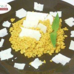 Riso alla Curcuma con scaglie di Pecorino sardo