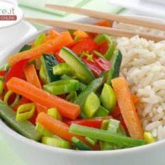 Riso pilaf con verdure miste