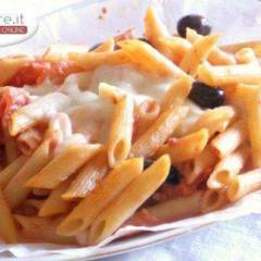 Penne al cartoccio con Olive di Gaeta e Mozzarella