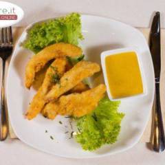 Bastoncini di pollo con salsa alla senape