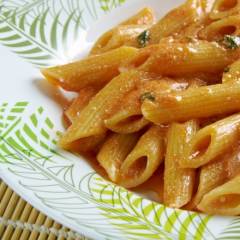 PASTA CON CREMA DI PEPERONI BIMBY