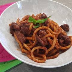 PASTA AL RAGÚ DI POLPO