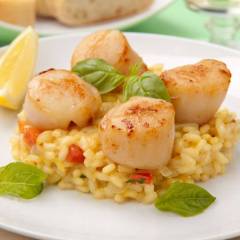 Risotto con capesante e peperoncini: un primo facile