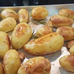 PATATE NOVELLE AL FORNO