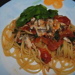 Spaghetti con Alici e Pomodorini