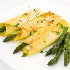 CREPES CON ASPARAGI