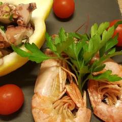 Coppette di limoni con polpo