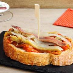 Pinchos con Verdure e Acciughe