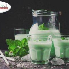 Latte e menta, un fresco sorso di tradizione
