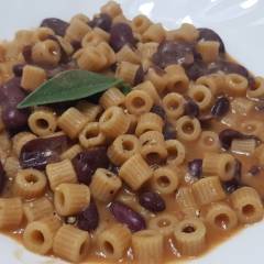 Pasta E Fagioli Neri