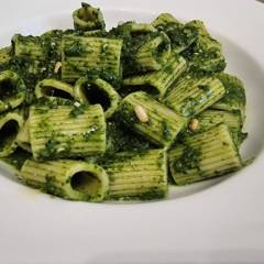 PASTA AL PESTO DI CAVOLO NERO