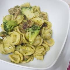 Pasta broccoli e salsiccia