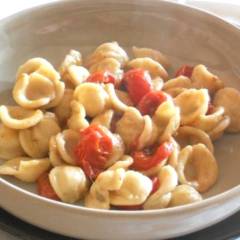 Orecchiette integrali con Pomodorini grigliati in salsa di Acciughe