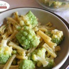 Caserecce Alla Colatura Di Alici Con Broccolo Romanesco