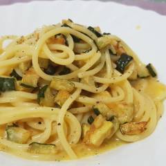 Pasta alla carbonara di zucchine