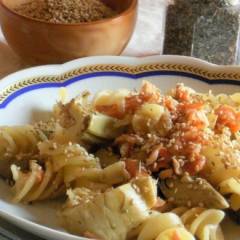 Pasta salmone e carciofi con sesamo